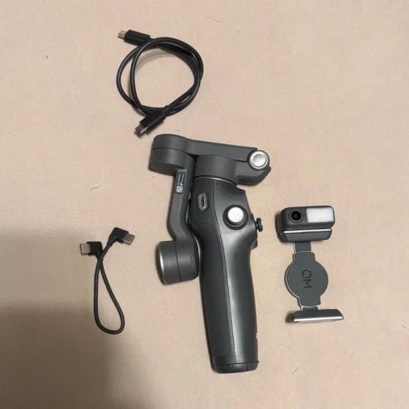 DJI Osmo Mobile 7P Stabilizer in Black